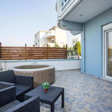 Megat Jacuzzi Seaside Ialysos (Rhodes)